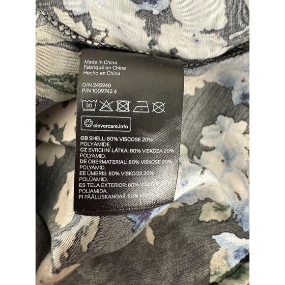 H&M Sz L Dark Floral Ruffle Blouse V-Neck Top Black Cottagecore - Picture 6 of 8